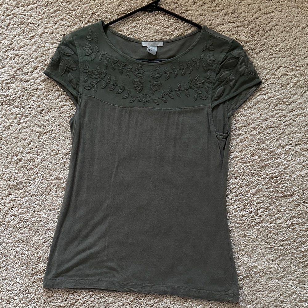 H&M Dark Green Embroidered Short Sleeve Top